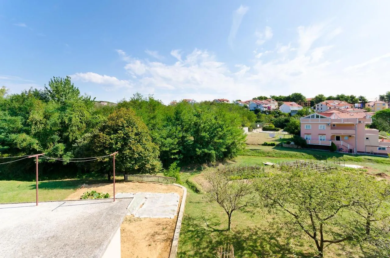 Apartments Slavica Lopar