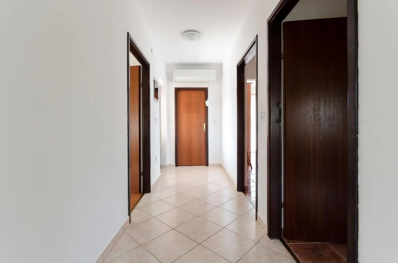 Apartments Slavica Lopar Croatia