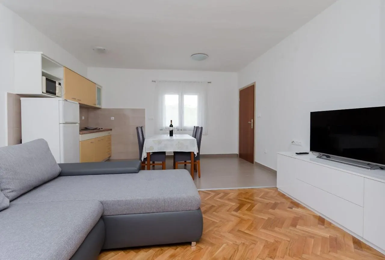 Apartments Slavica Lopar Croatia