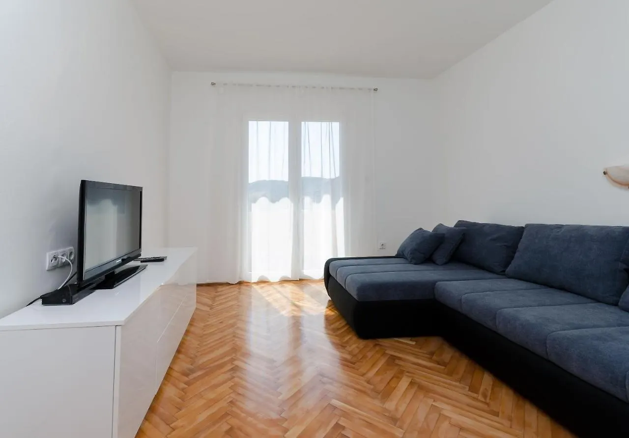 Apartments Slavica Lopar 0*,  Croatia
